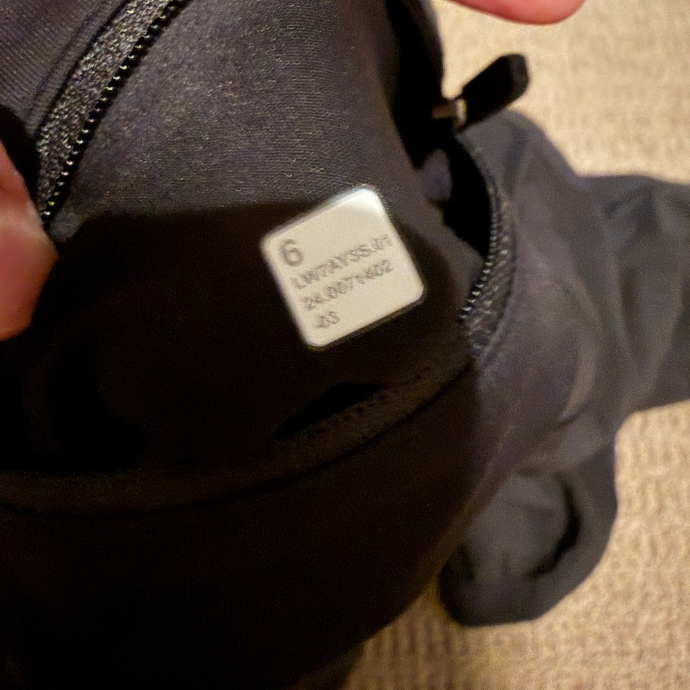 Lululemon Speed Up High-Rise Short 2.5” NWT - Picture 7 of 7